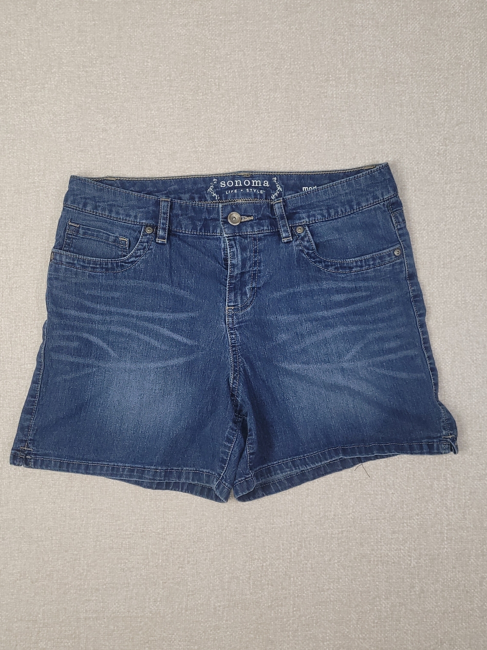 Sonoma Mid-Rise Denim Shorts in Dark Blue